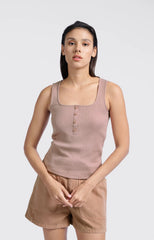 Ribbed singlet with button closure