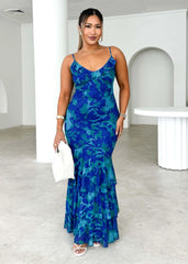 Elegant Lace Tiered Maxi