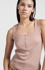 Ribbed singlet with button closure