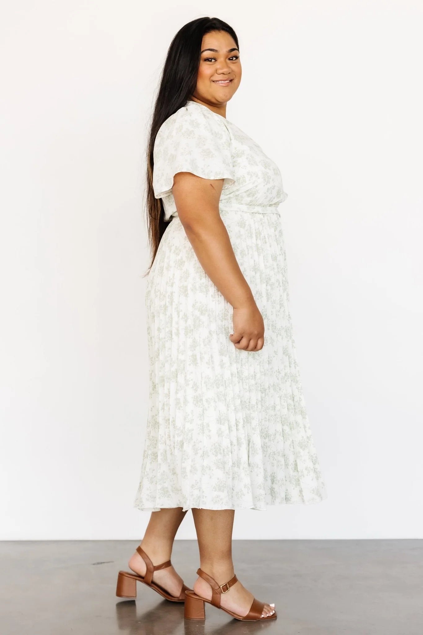 Prim Pleated Dress | Vintage Olive Print