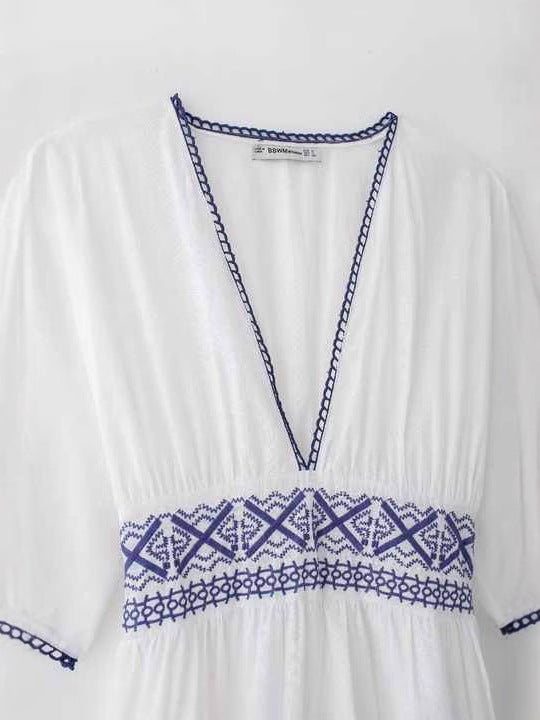 New Trendy Embroidered V-Neck Maxi Dress – Effortlessly Stylish & Versatile