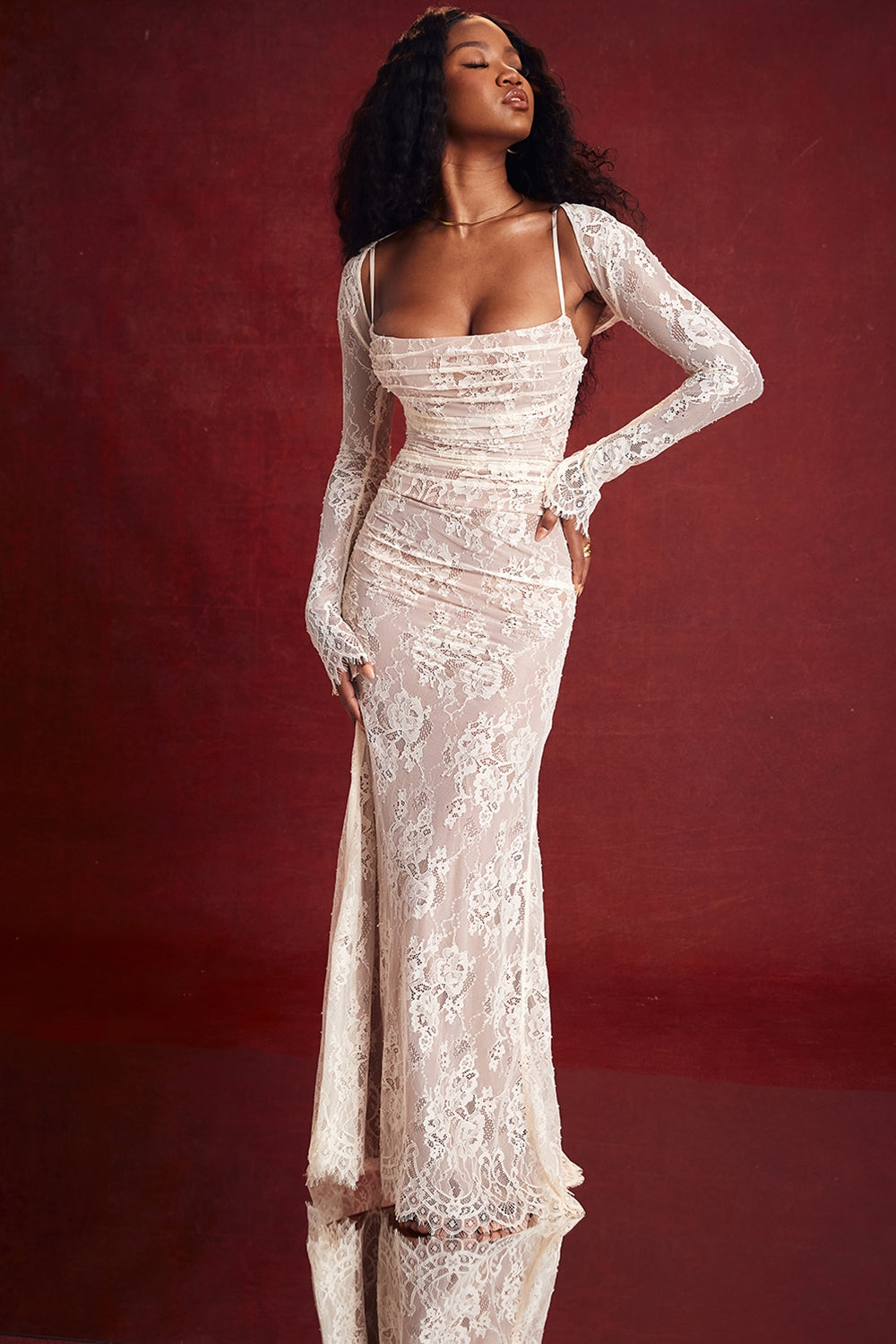 Artemis-Vintage Cream Lace Maxi Dress
